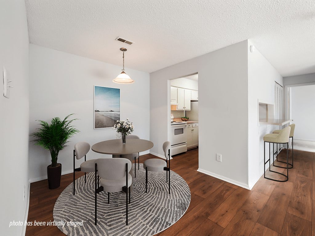 Willow Run Apartments – photo 5