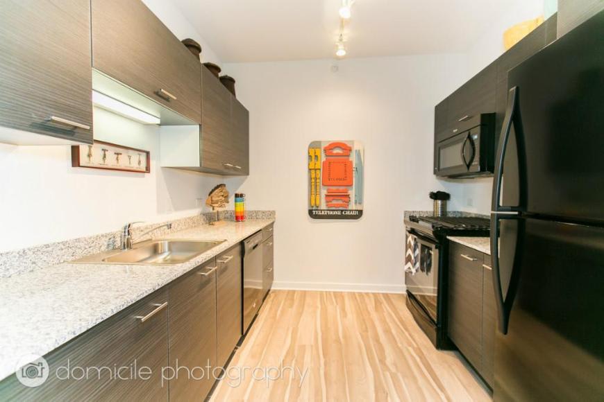 805 North LaSalle Dr – photo 3