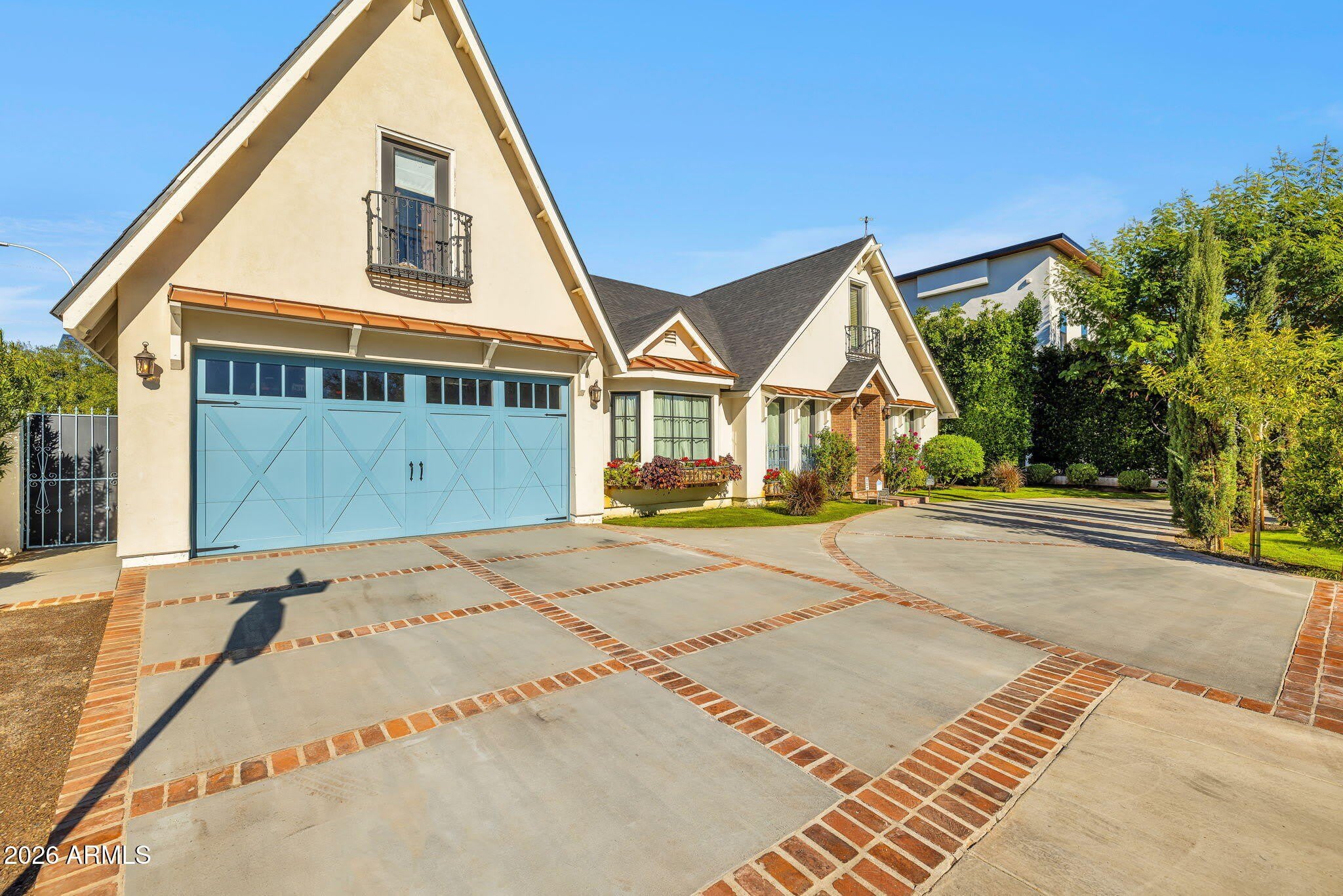 4402 E TURNEY Avenue – photo 3