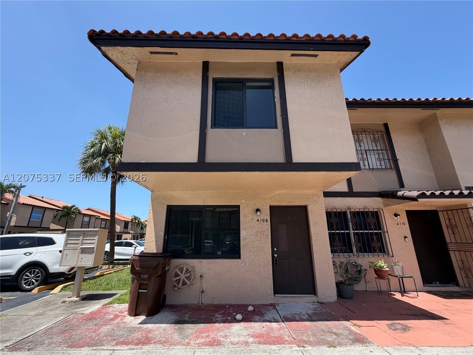 4106 W 11th Ct – photo 2