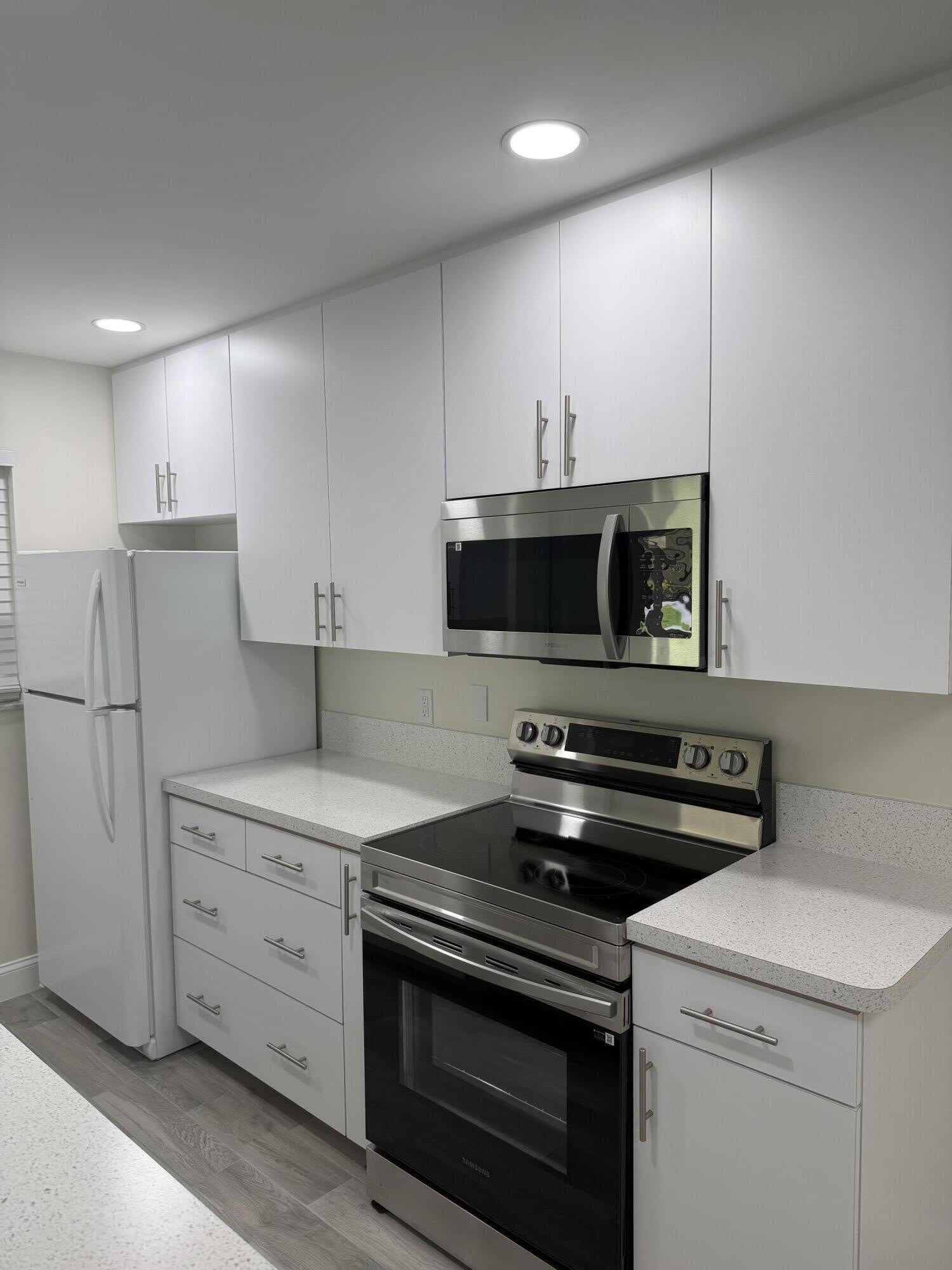255 South Boulevard – photo 5