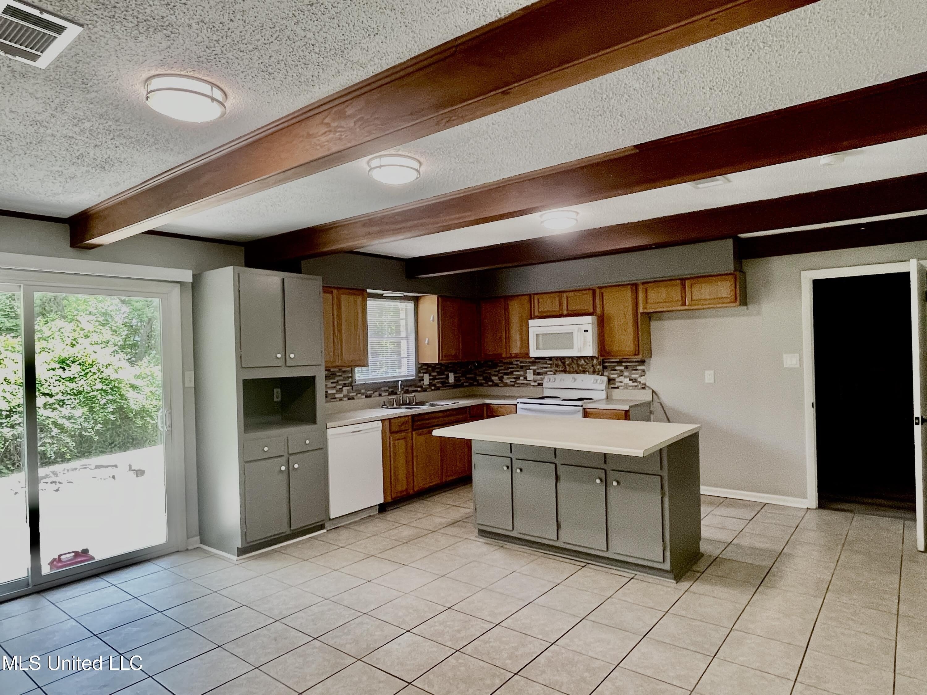7402 Joy Drive – photo 2