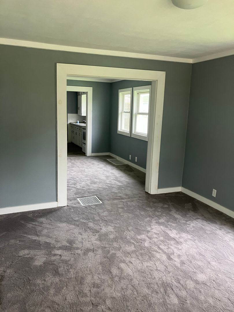 Refreshed 2 bedroom home – photo 5