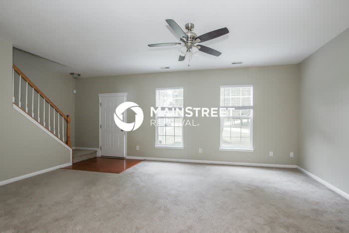 5607 Falls Ridge Lane – photo 2