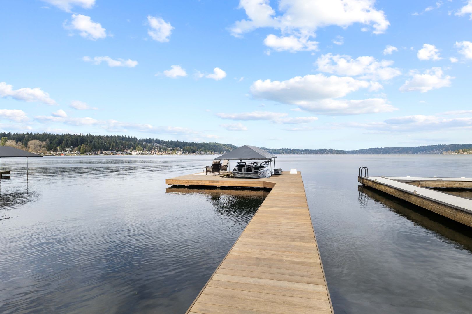 4Bd/4.75Ba Bellevue Home – photo 4