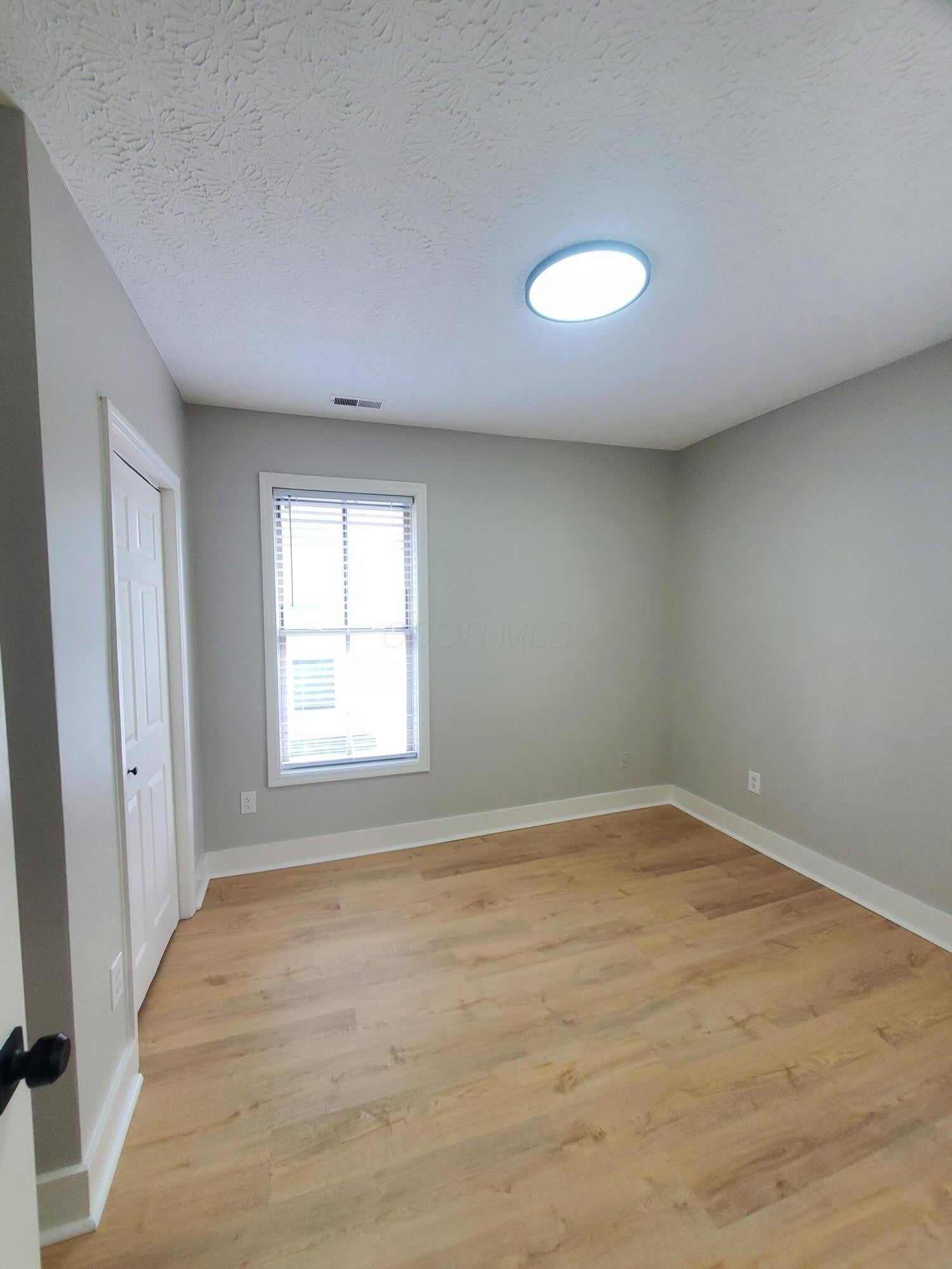 33 S Cypress Avenue – photo 4