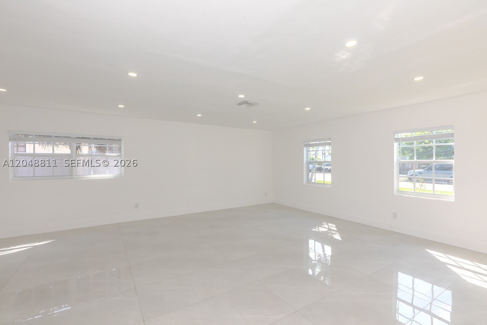 913 Ne 2Nd St – photo 5