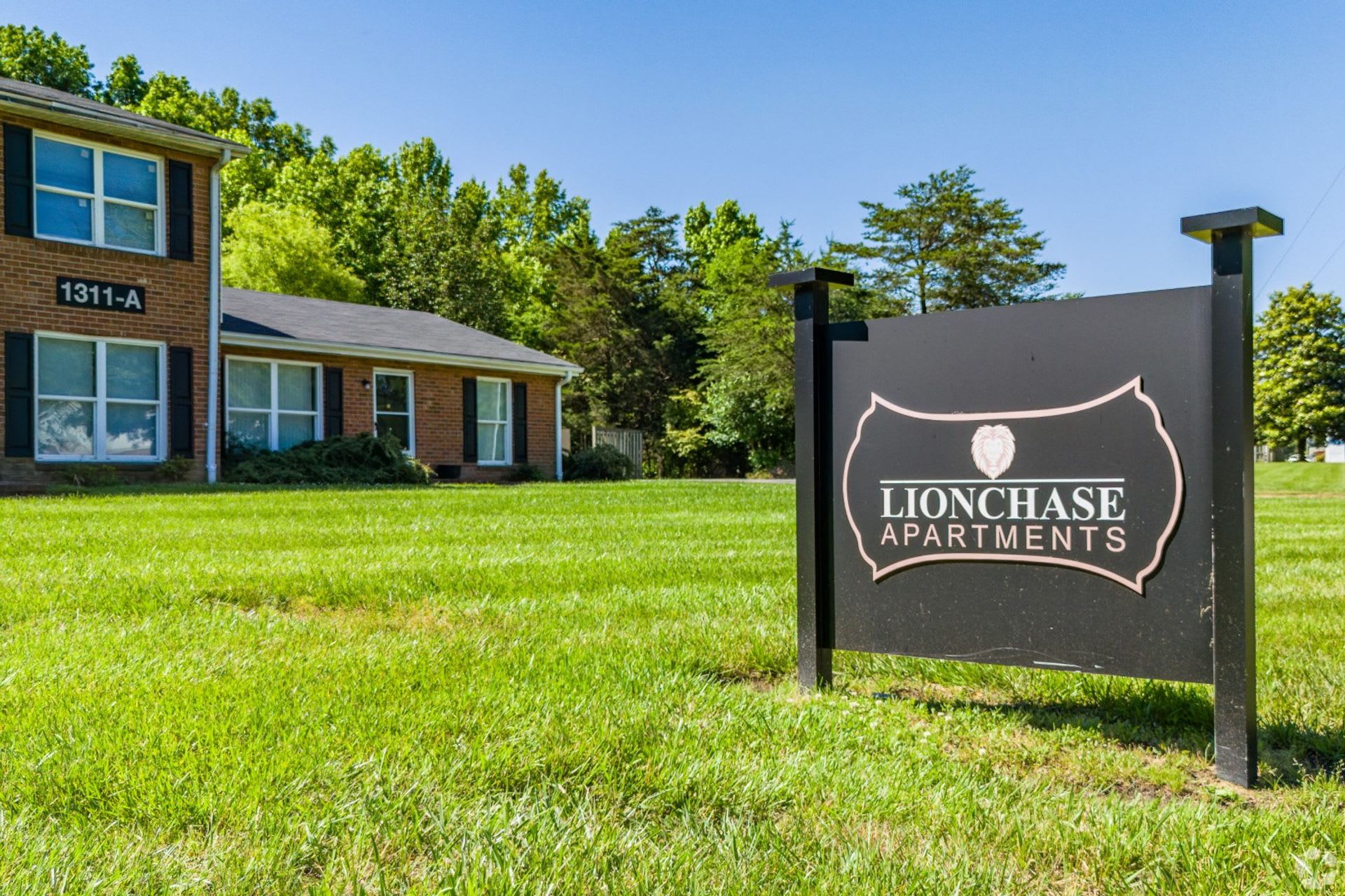 Lionchase Apartments – photo 5