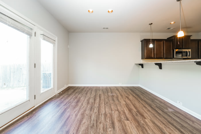 2419 Oakleaf Circle – photo 4
