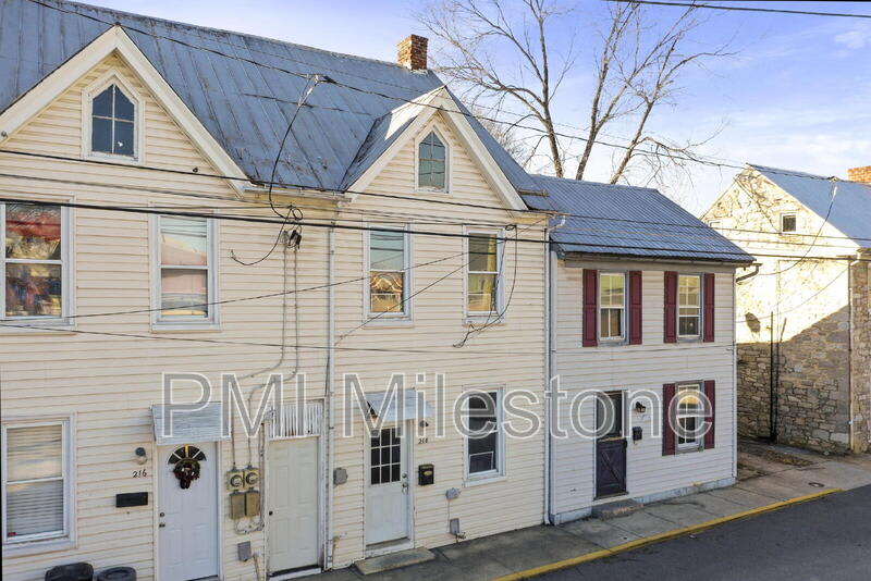 218 N. College St – photo 3