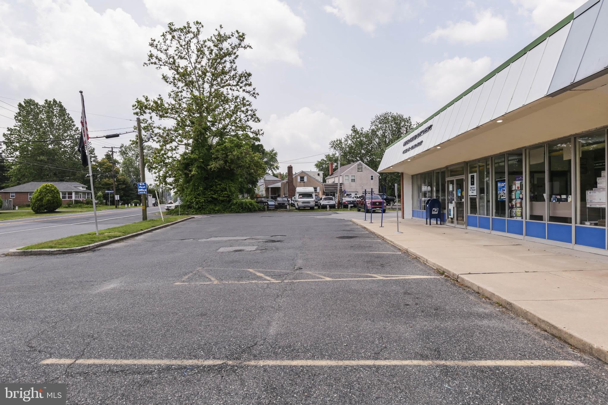 12406 EASTERN Avenue – photo 3