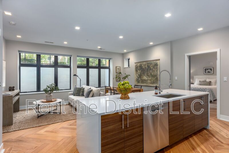 1345 K Street SE – photo 2