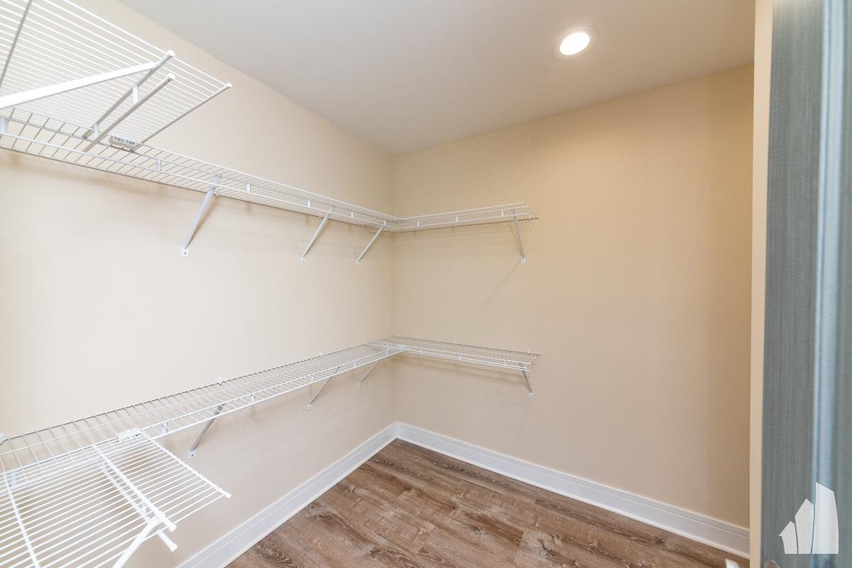 1446 W Lexington, Unit 2 – photo 2