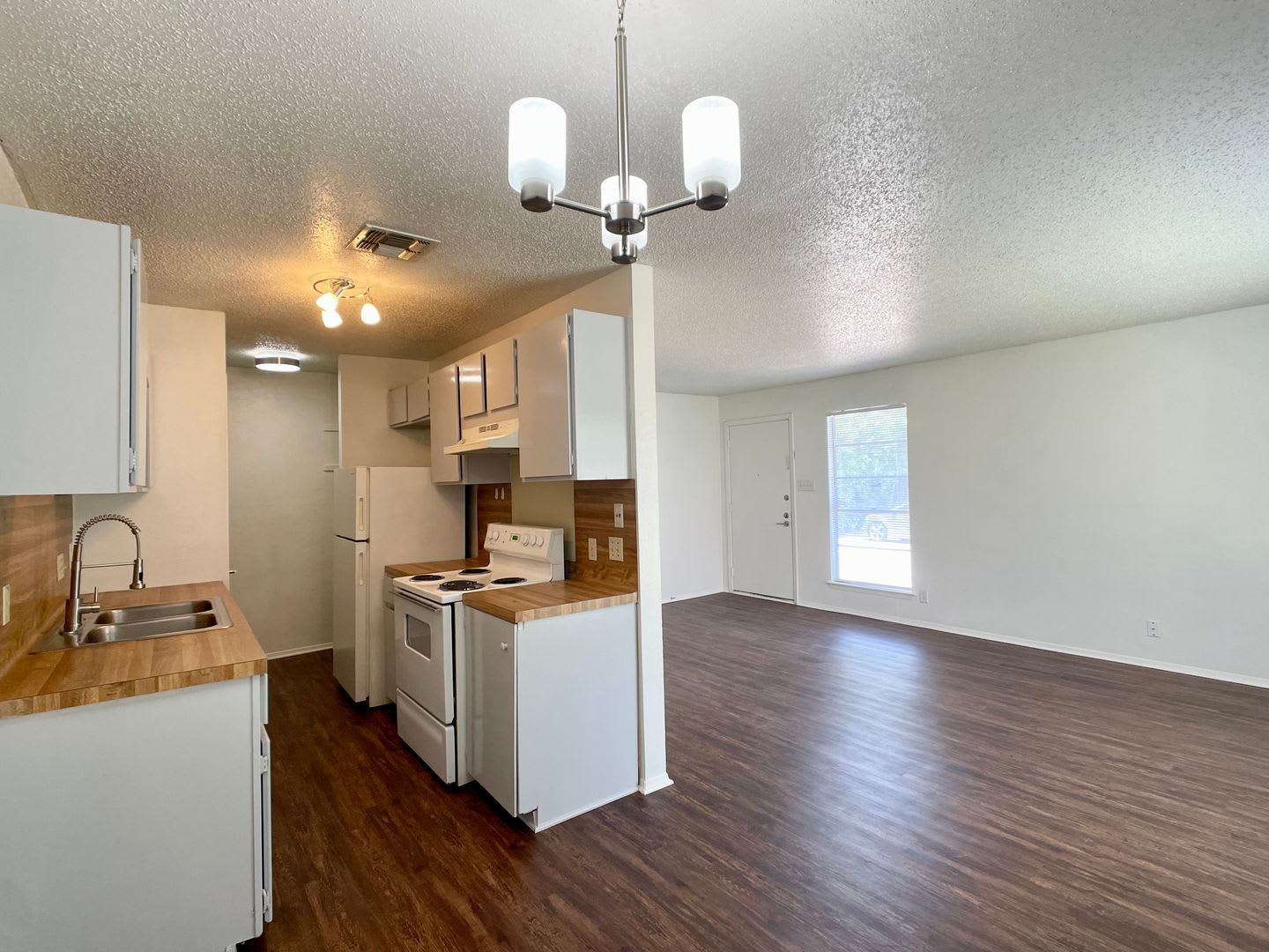 Upgraded 2 1 In South Austin – photo 5