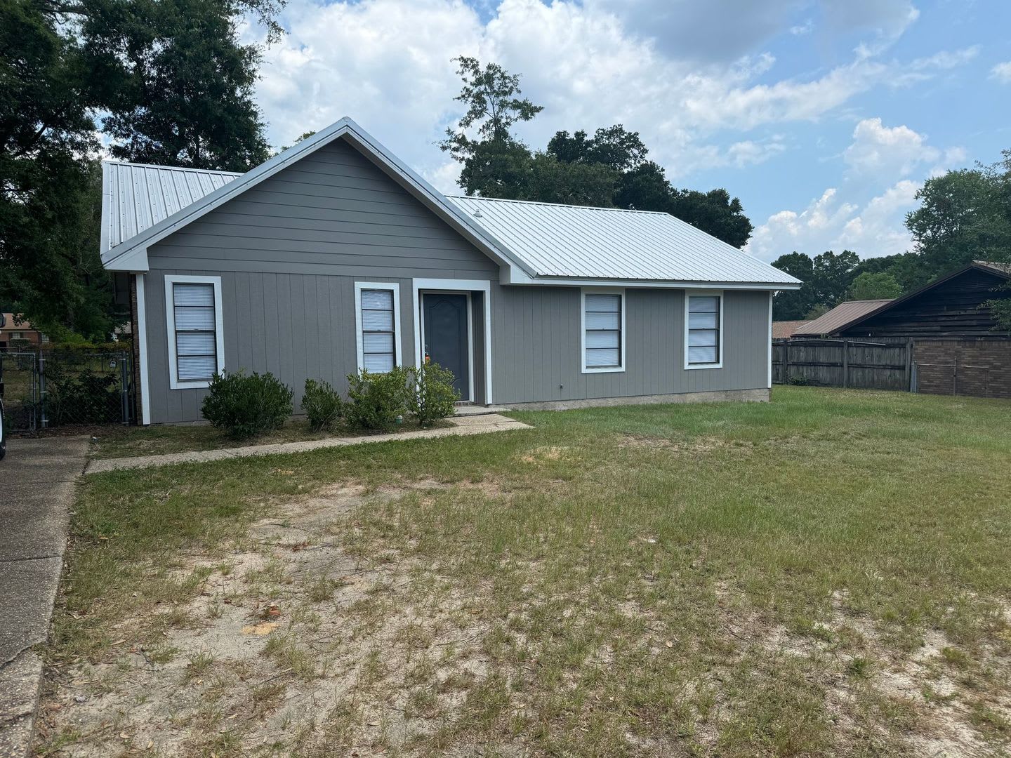 Pensacola Carlisle 3 Bedroom 2 Bathroom – photo 2