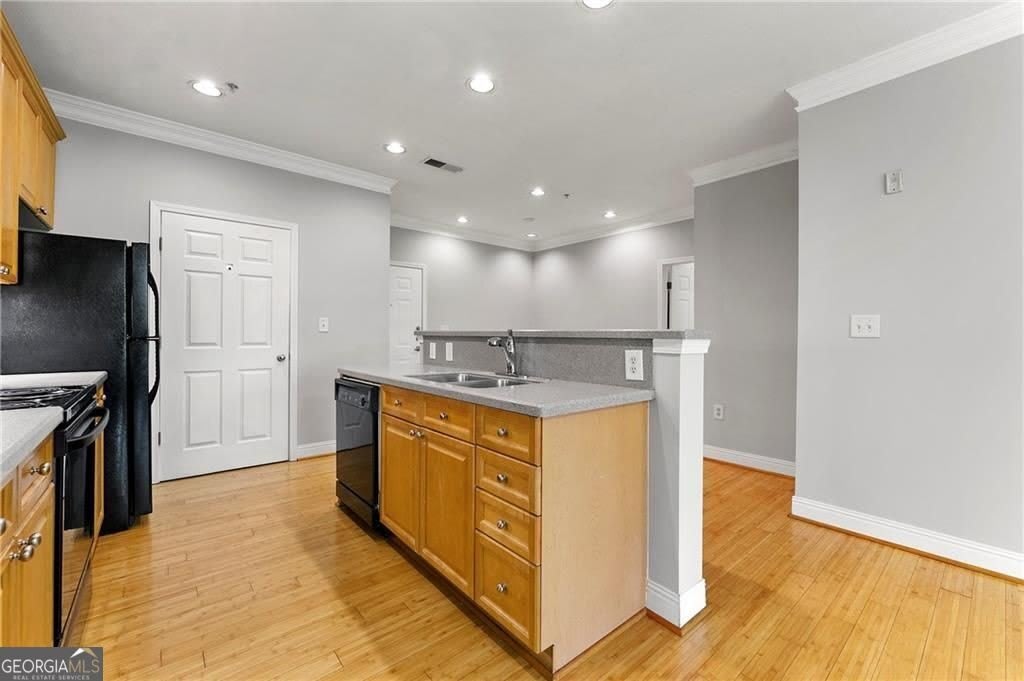 4201 Stratford Commons – photo 3