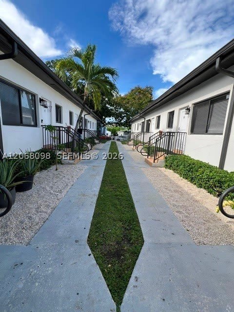 2121 Sw 14Th Ter – photo 3