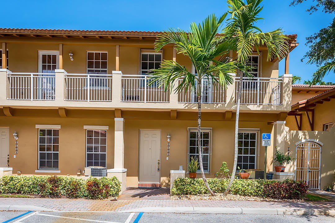 2502 NW 4th Street – photo 2