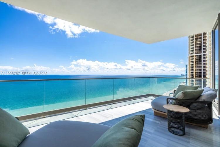 17901 Collins Avenue – photo 3