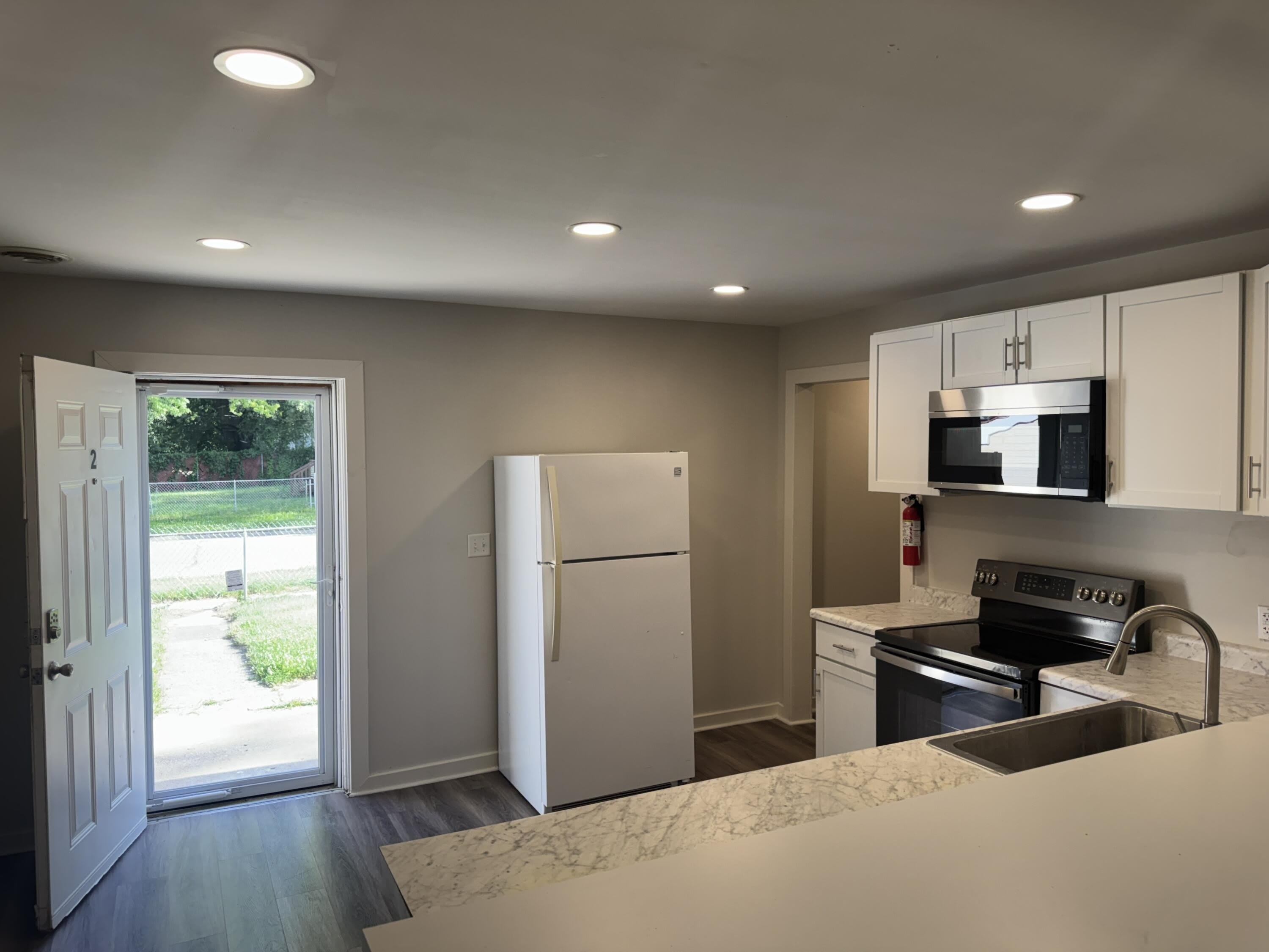 677 Dorset Avenue – photo 5