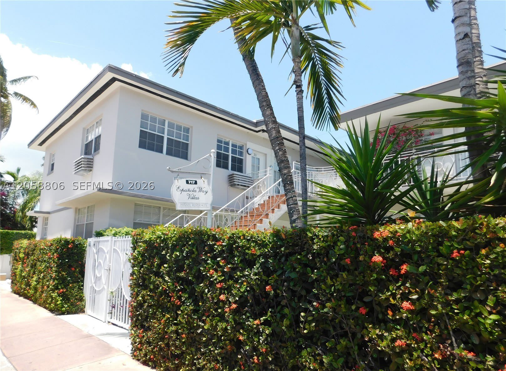 717 Espanola Way – photo 1