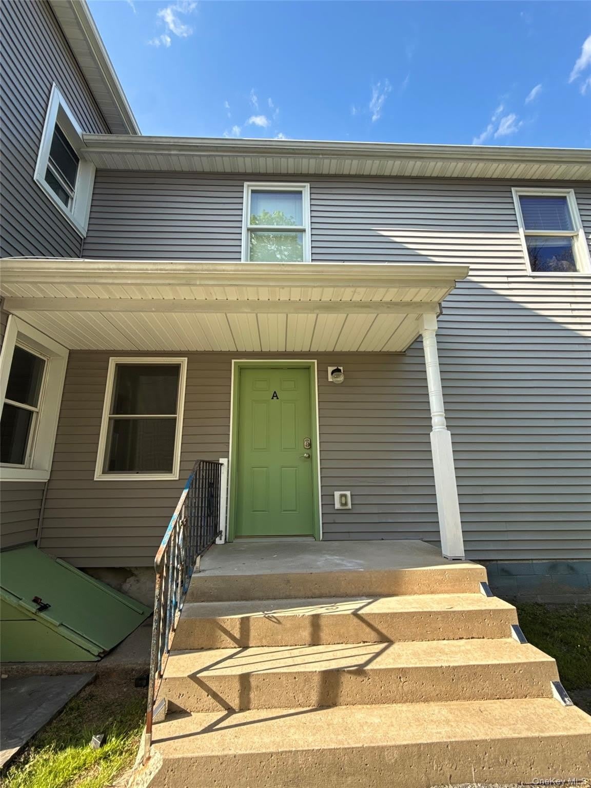 155 N Clinton Street – photo 2