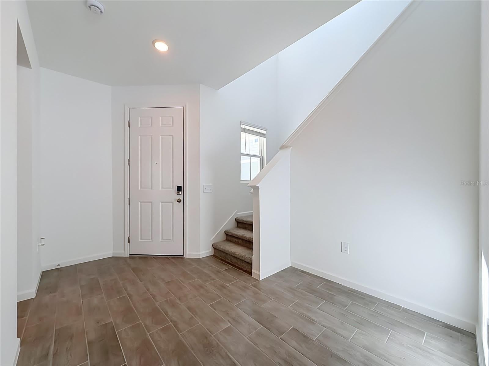770 LAKE DELL Avenue – photo 5