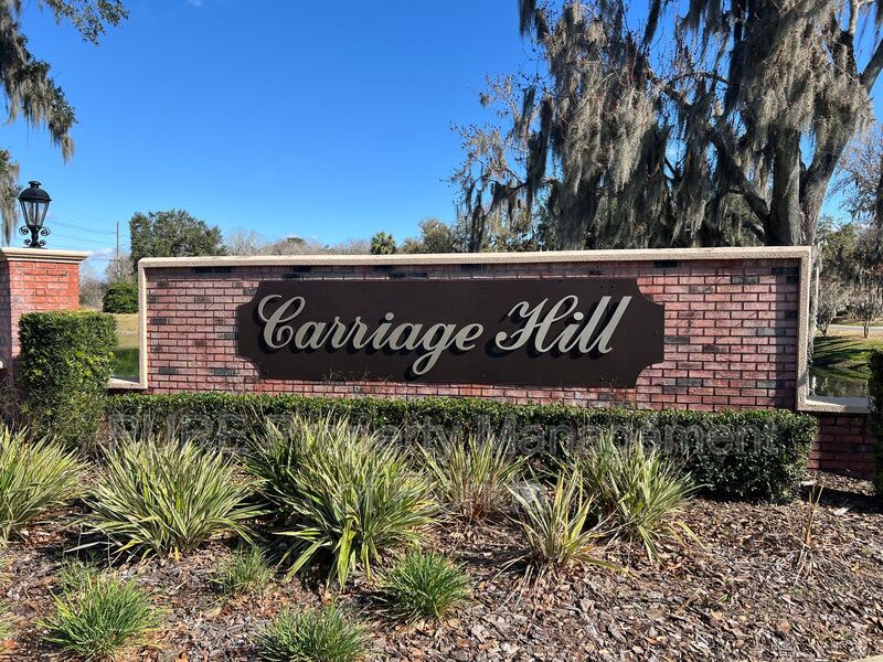1035 SW 33rd Place – photo 3