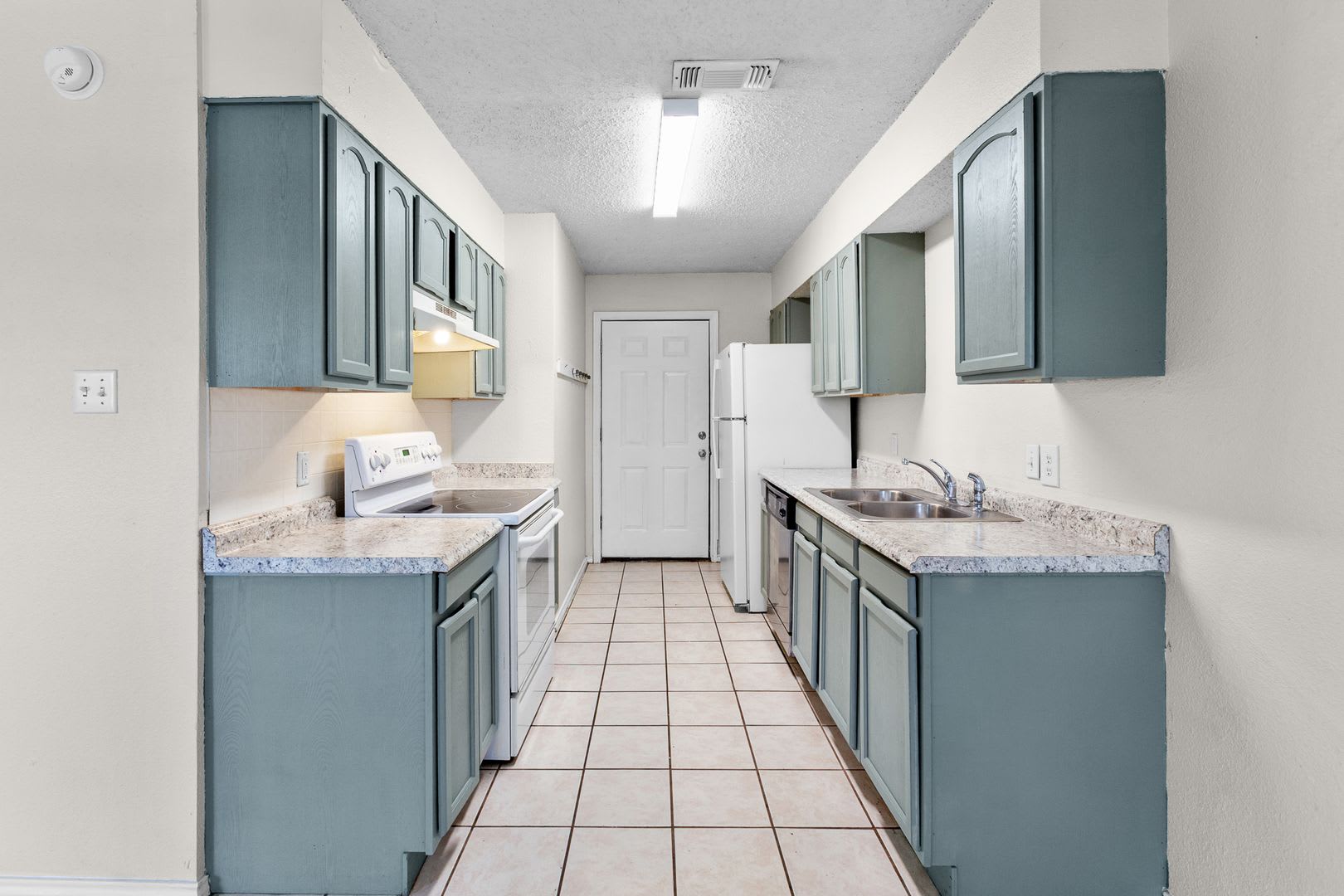 1629 Gordon Rd – photo 1