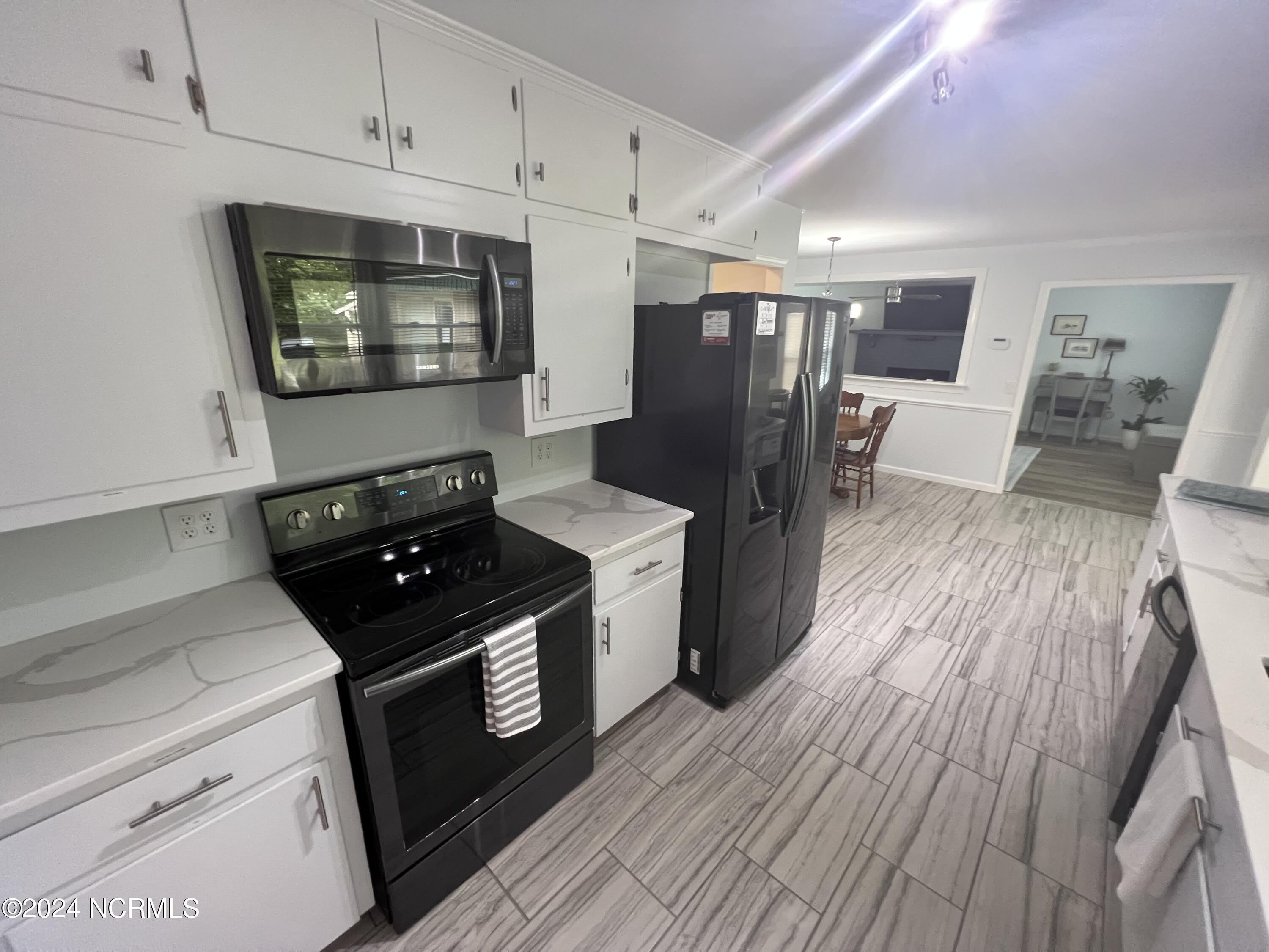 518 Rose Avenue – photo 4