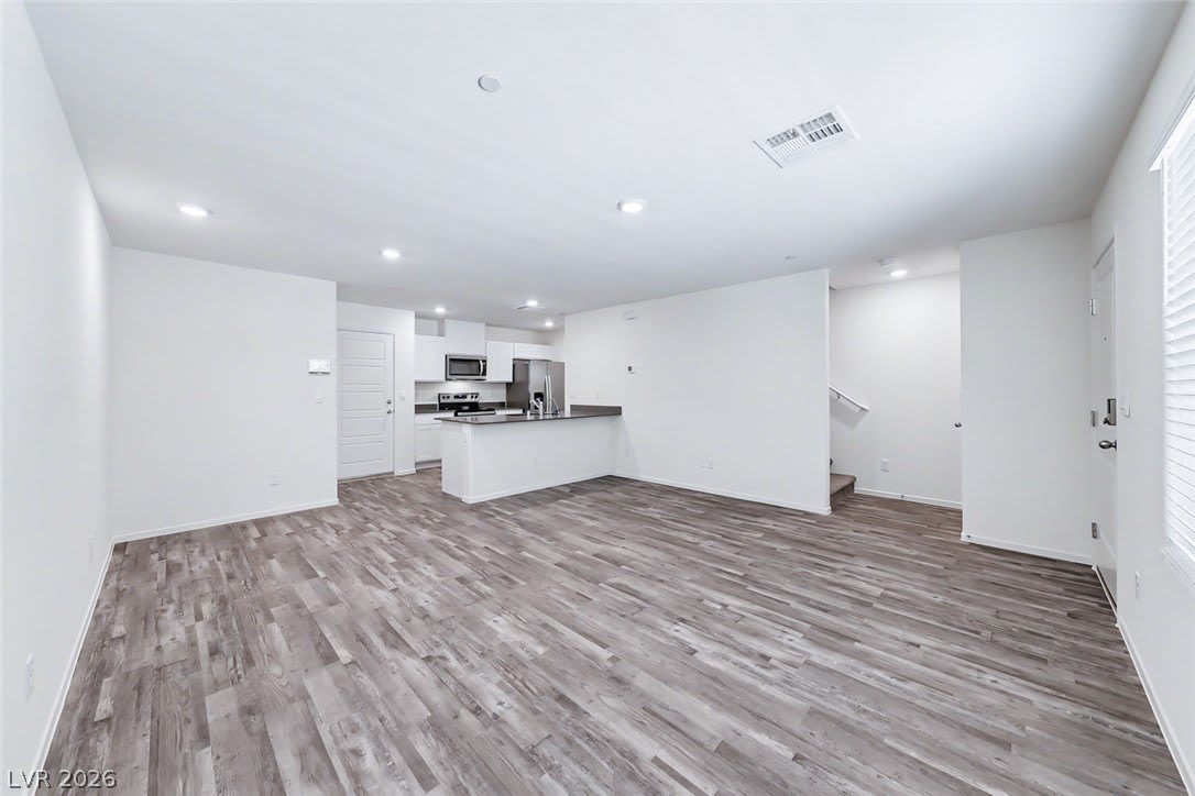 7368 Joanna Brook Street – photo 5