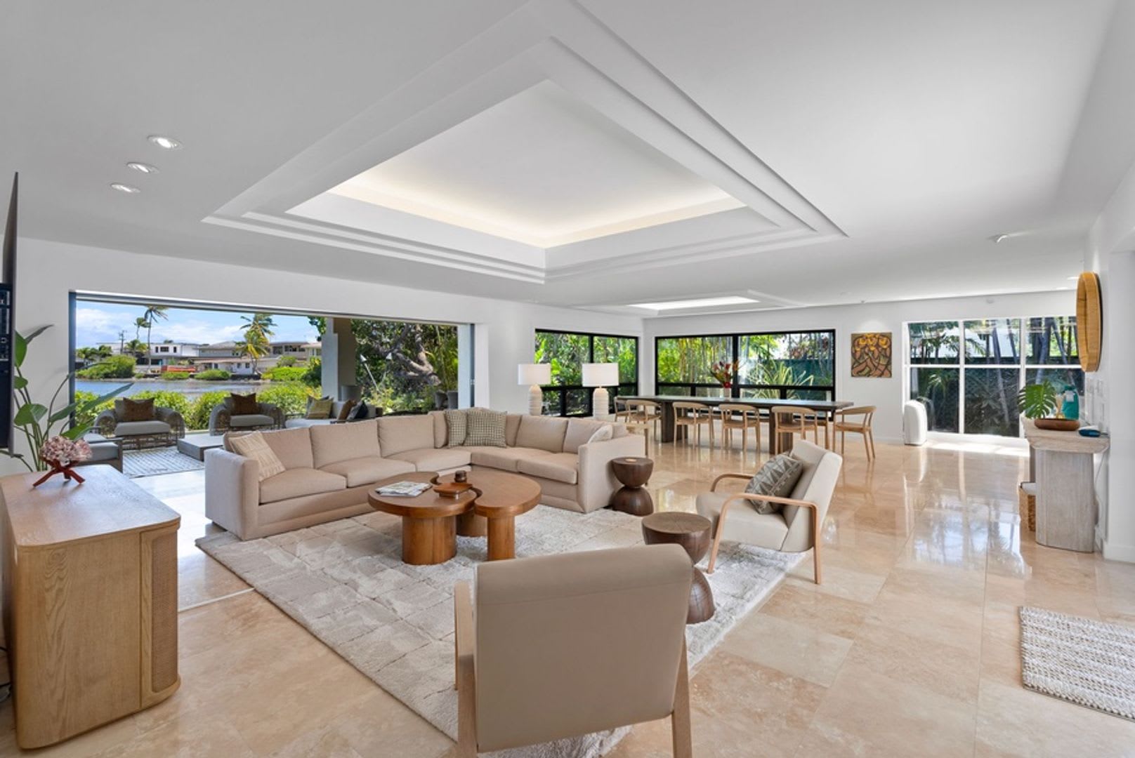 Honolulu Lagoonfront Villa – photo 3