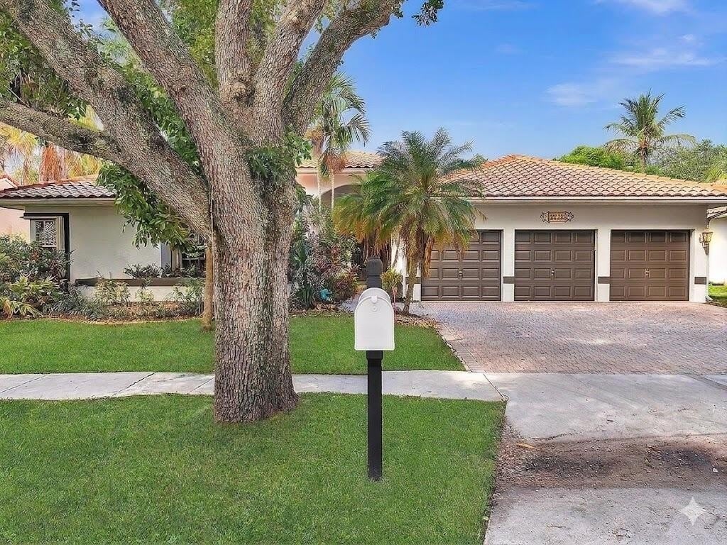 3420 Washington Lane – photo 2