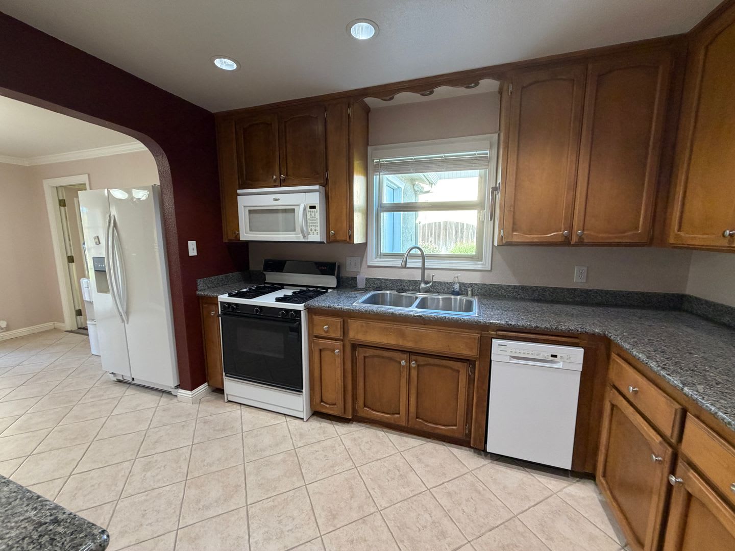 3 bed/ 1 ba house -S Yuba City – photo 3