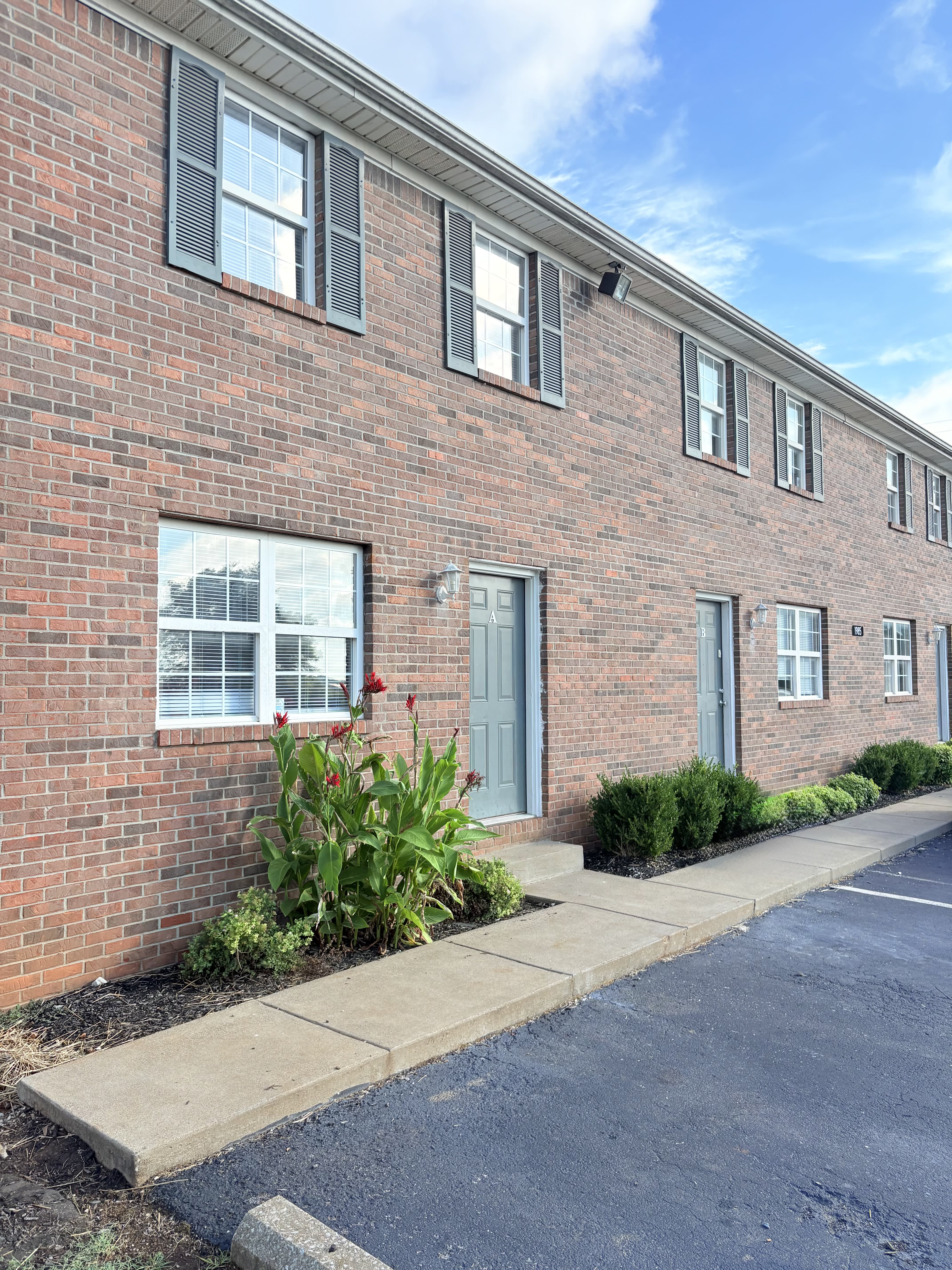 1985 Ada Way – photo 1