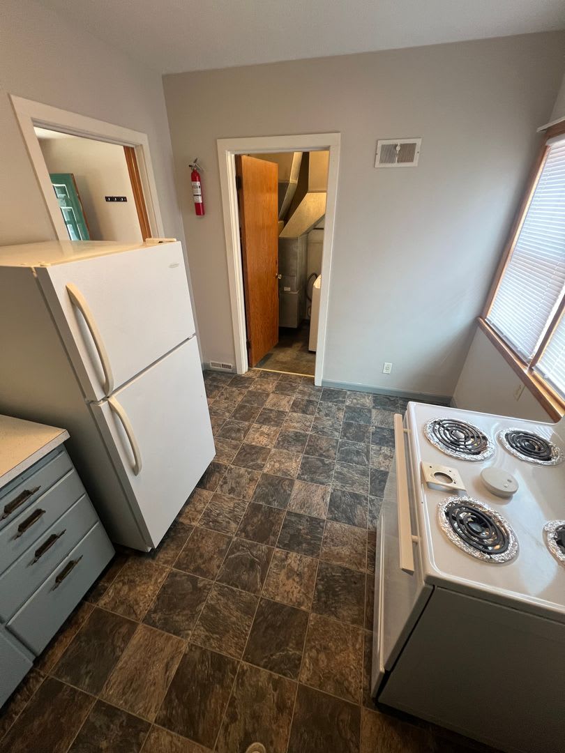 607 S 10th St – photo 3