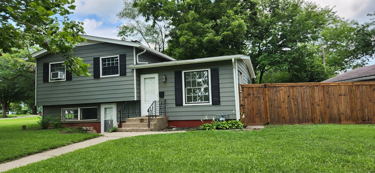 4003 Latham Street – photo 1