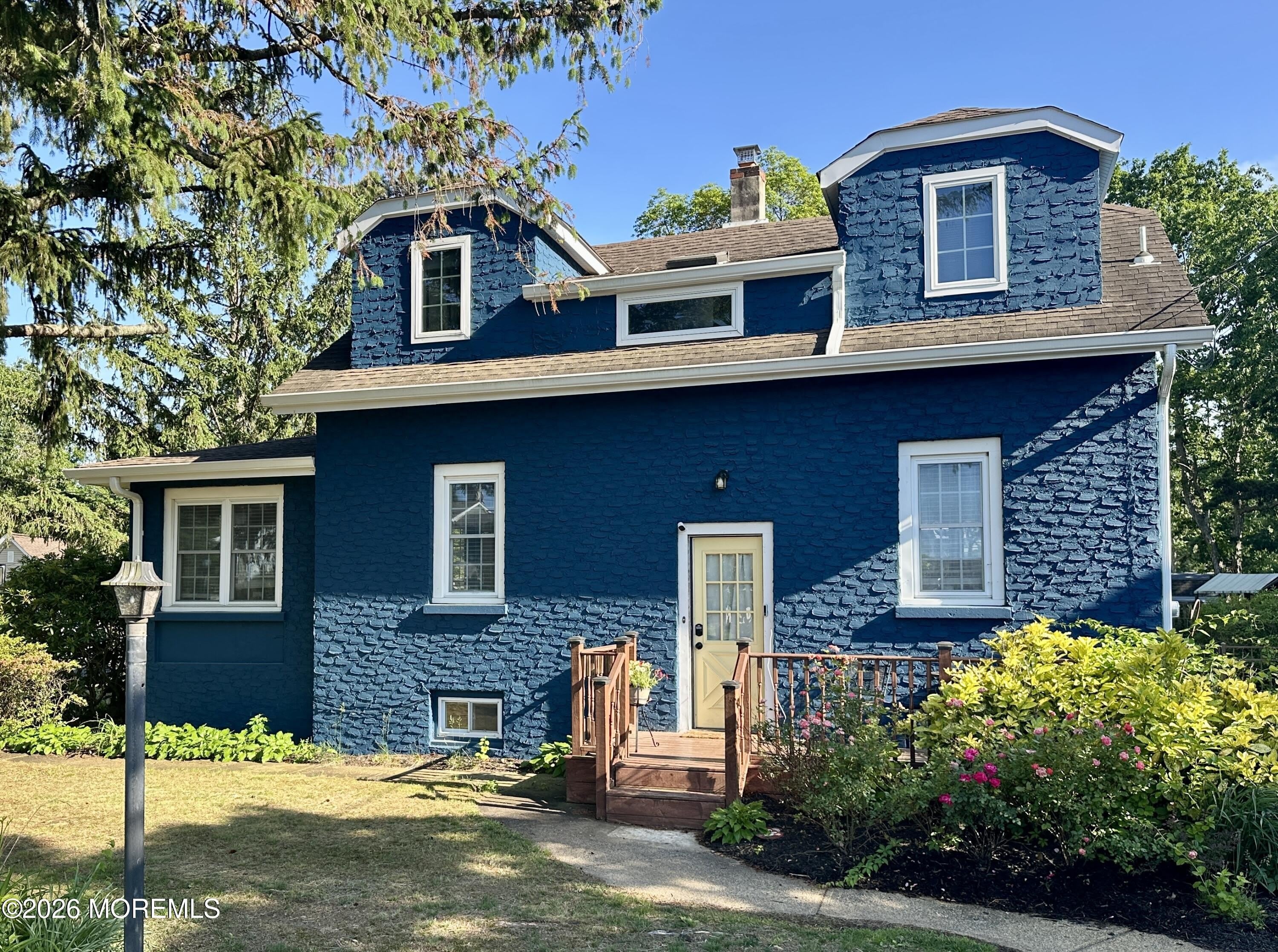 36 Bayberry Avenue – photo 1
