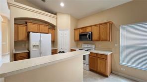 16709 Fresh Meadow Dr – photo 5