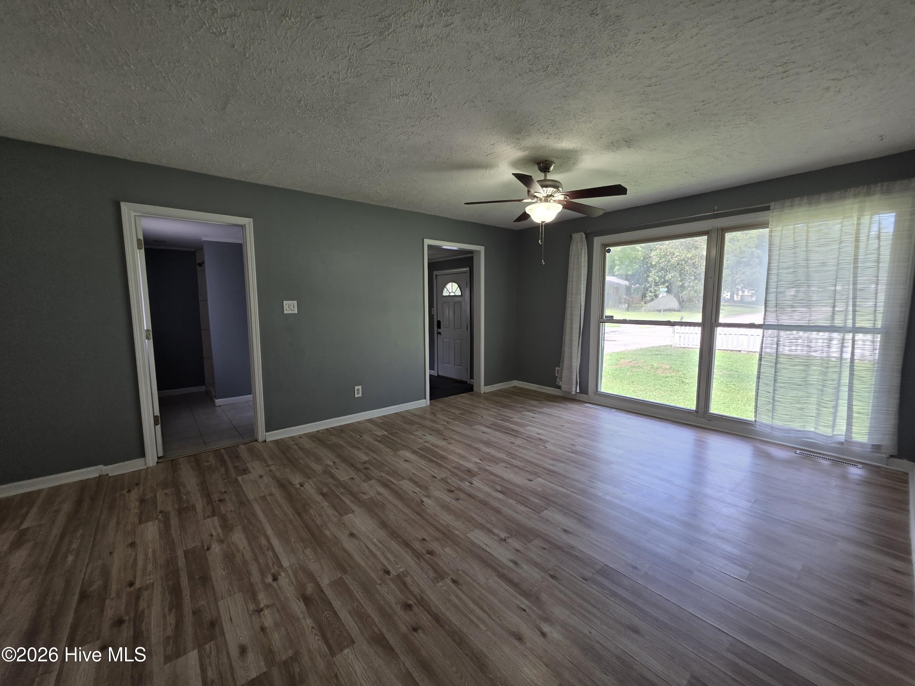 409 Jarman Street – photo 4