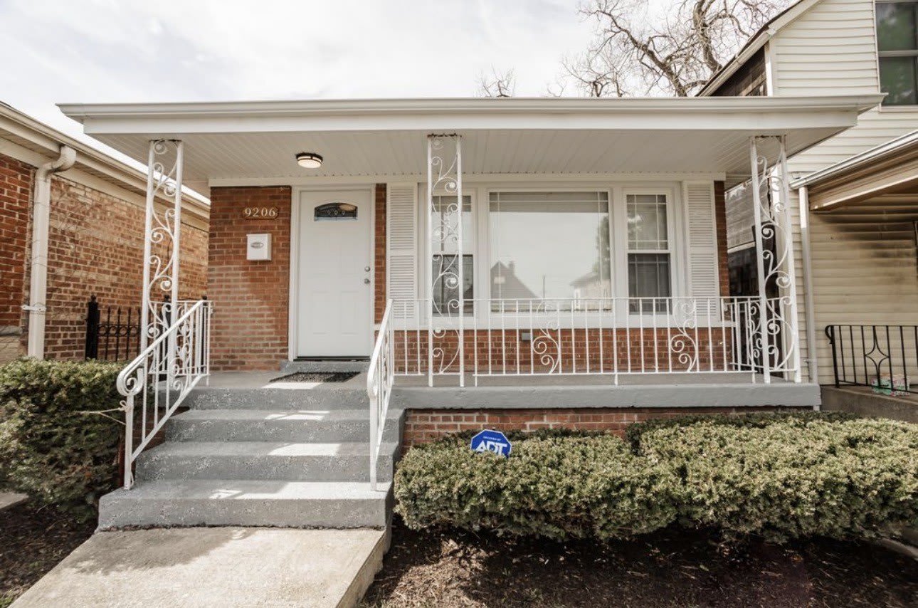 9206 S Harper Avenue – photo 1