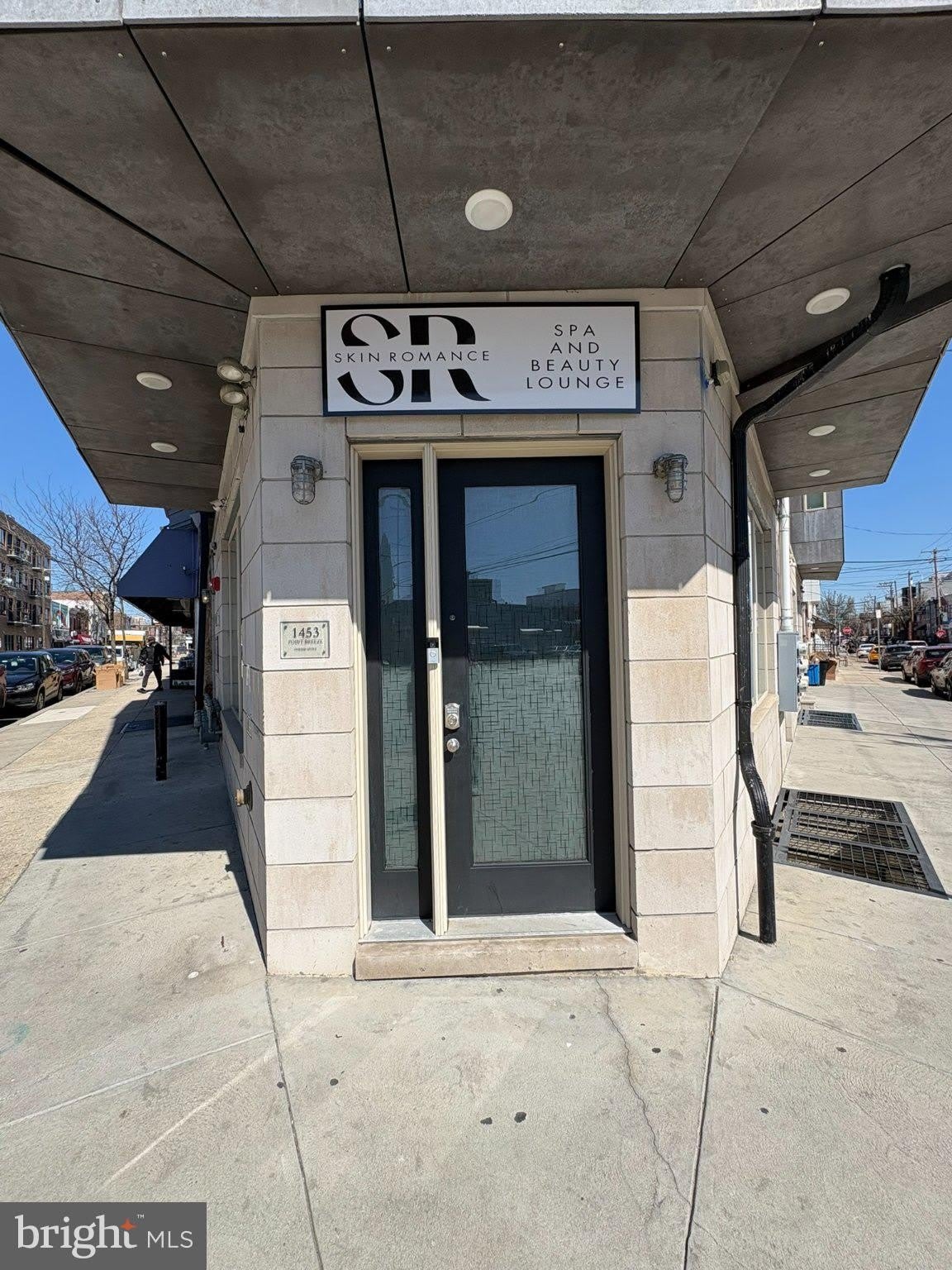 1453 POINT BREEZE Avenue – photo 3