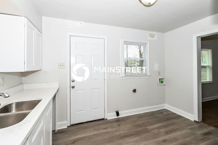 1249 Dearing Road – photo 5