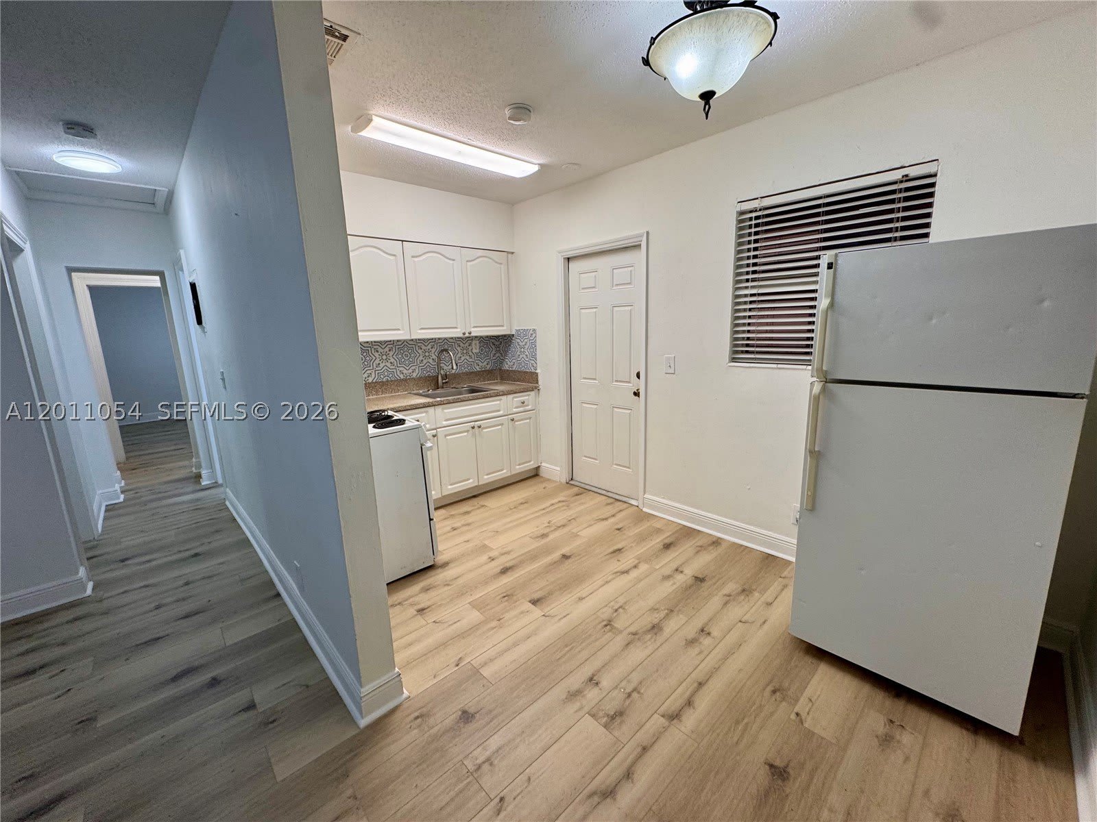 2240 NE 171st St – photo 3