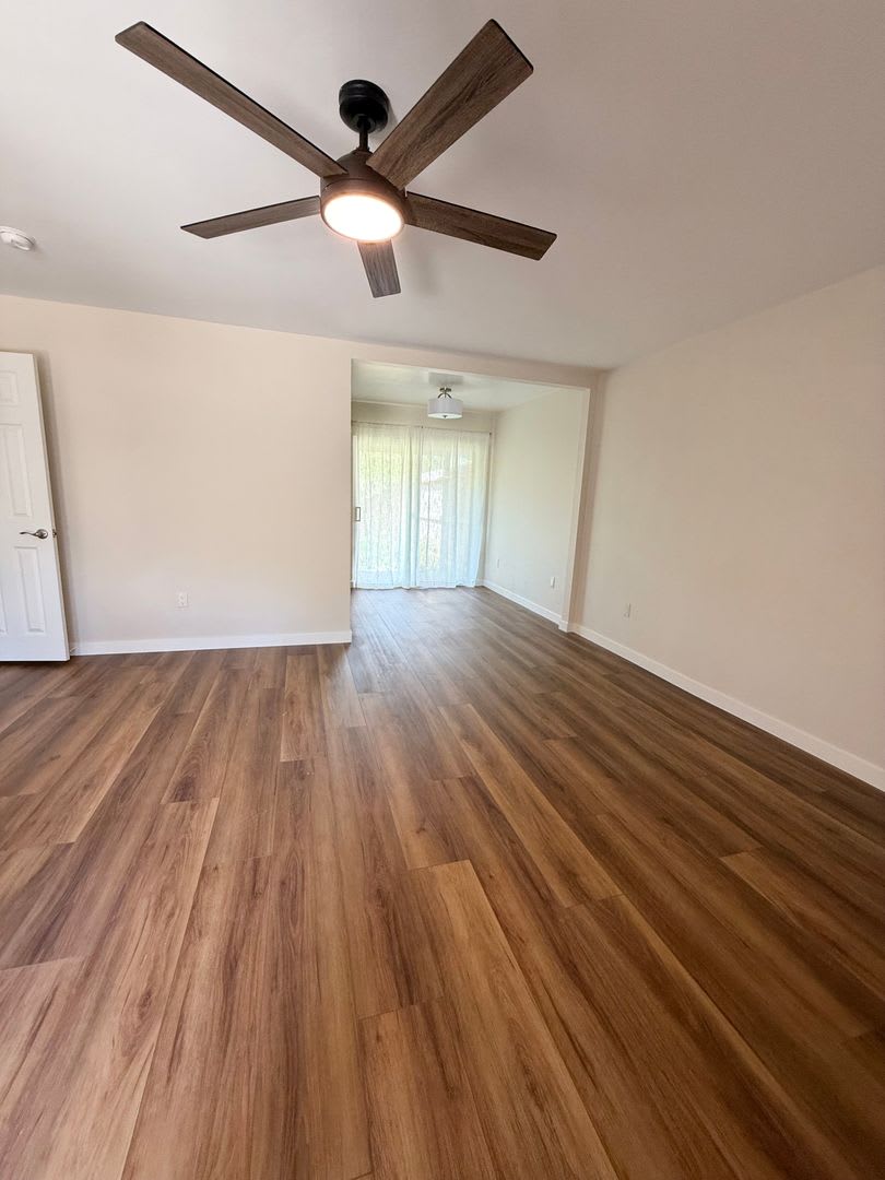 2 Bed 1.5 Bath Fully Remodeled Condo AVAILABLE 9/15/2026!! *DO NOT DISTURB TENANTS* – photo 2