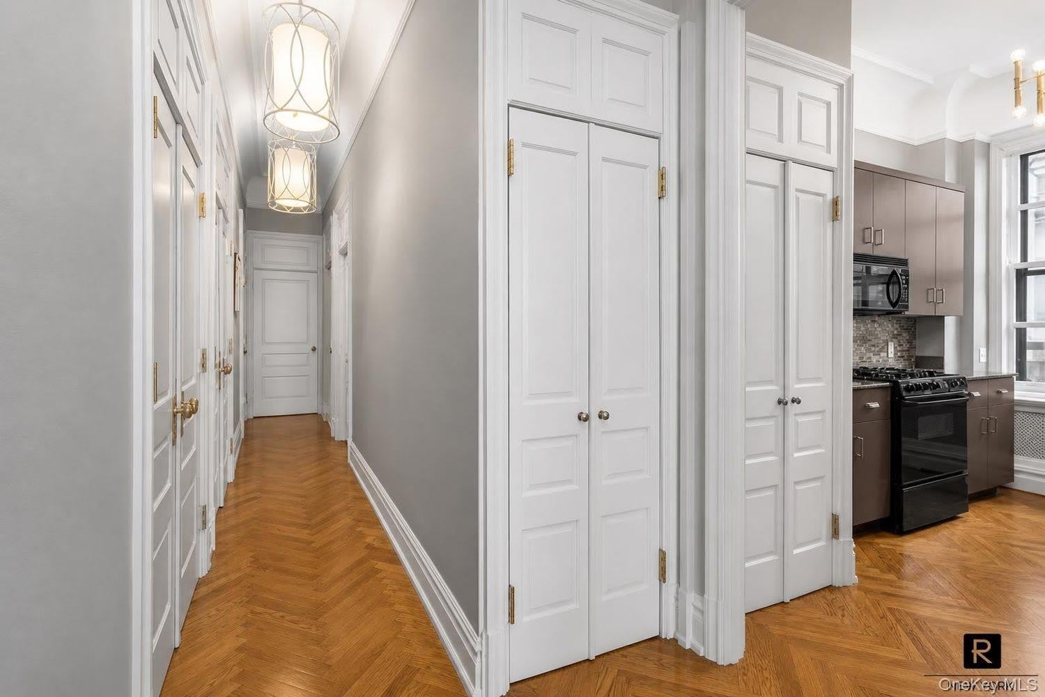 2109 Broadway – photo 4