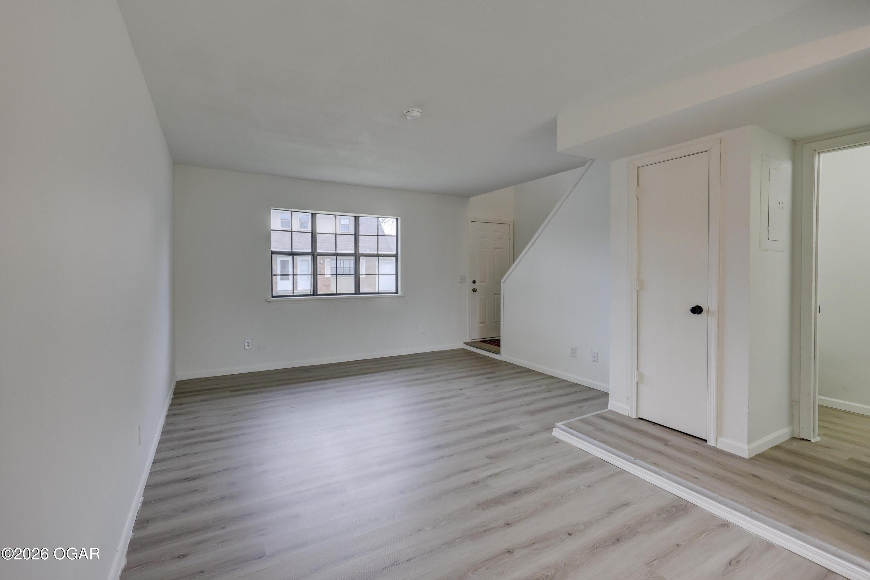 1117 S St Louis Avenue – photo 3