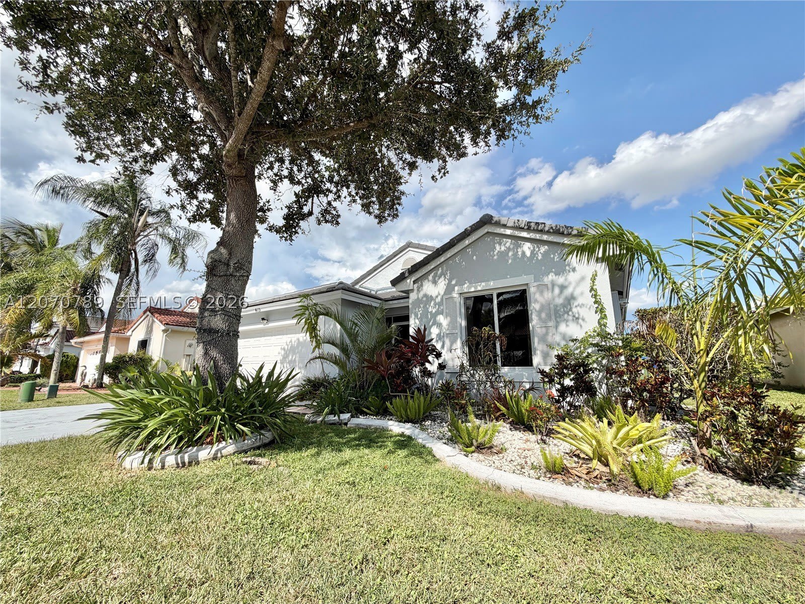 415 NW 165th Ave – photo 2