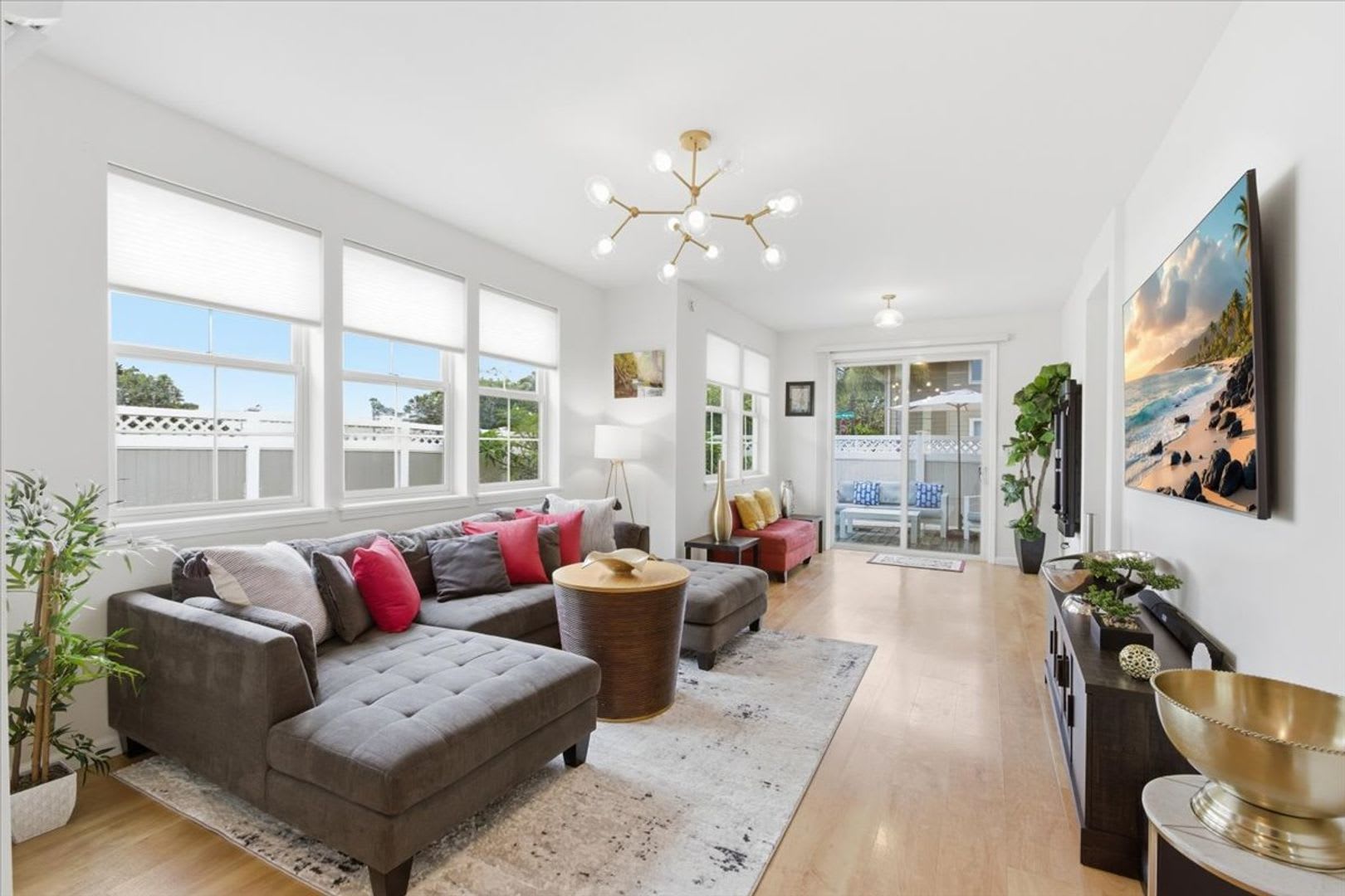 Modern Living in One of Lahaina’s Most Desirable Communities – photo 4