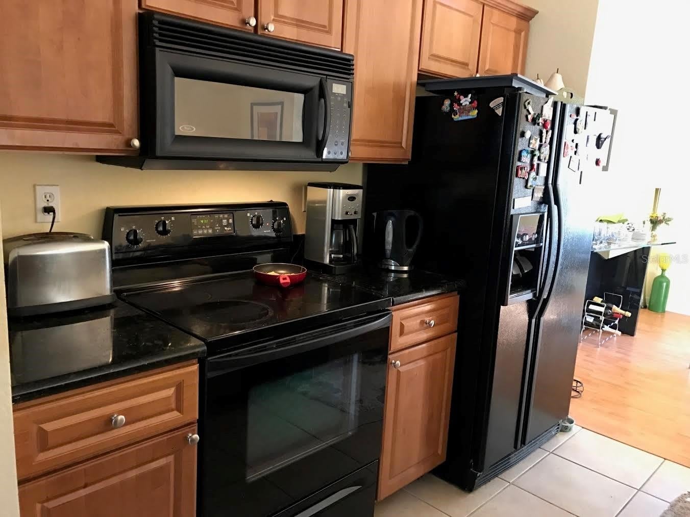 105 S SHERRILL Street – photo 5